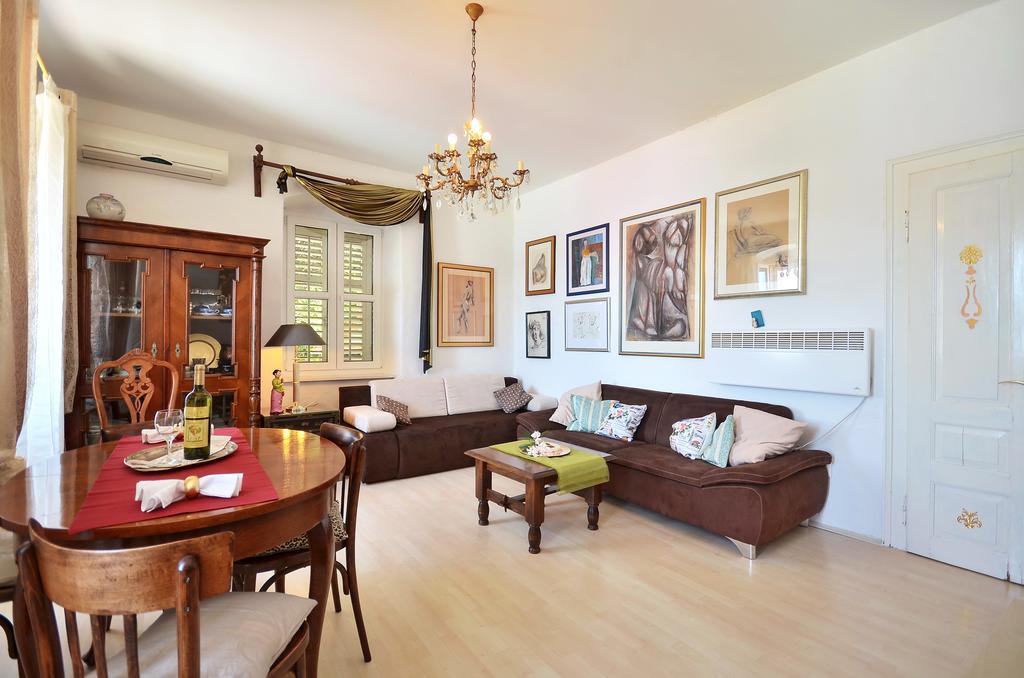 Apartment Pere S Mora ميميتسا الغرفة الصورة