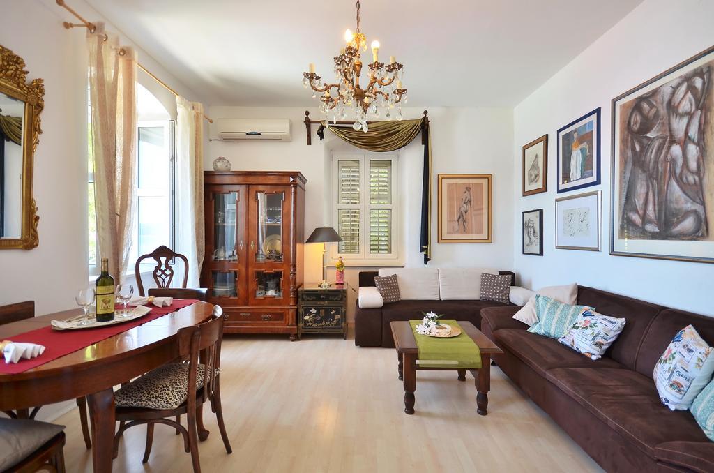 Apartment Pere S Mora ميميتسا الغرفة الصورة