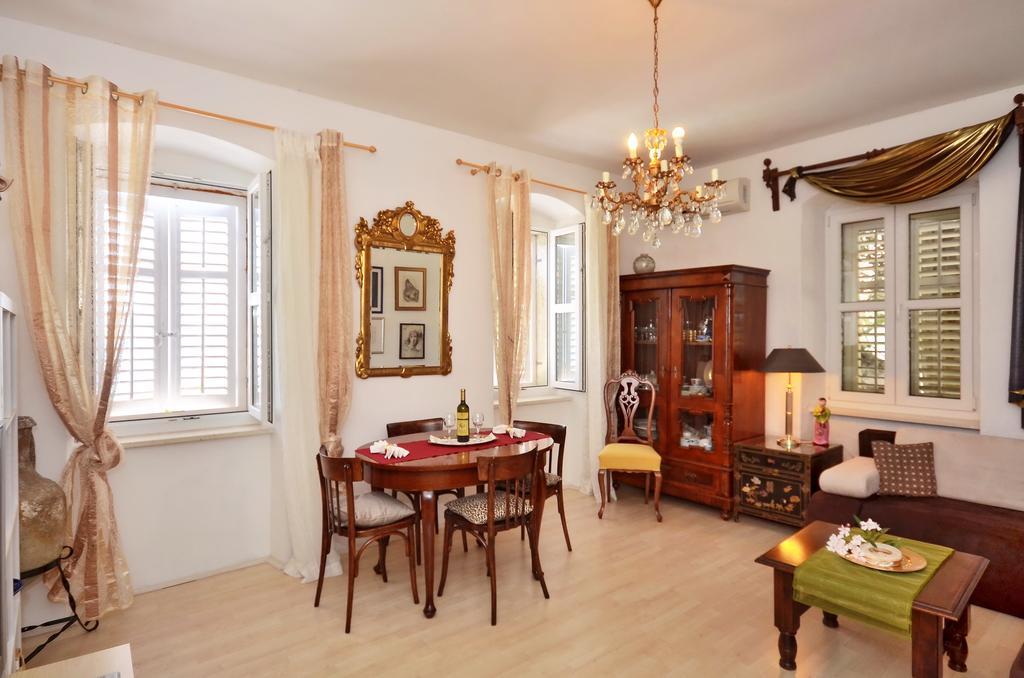 Apartment Pere S Mora ميميتسا الغرفة الصورة